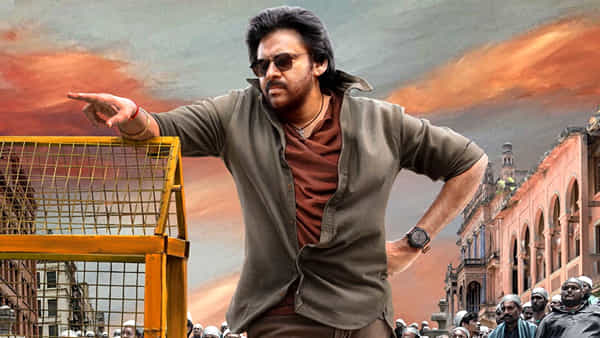Pawan Kalyan: ఒకటి కాదు.. రెండు కాదు.. మూడు సినిమాలతో రానున్న పవన్ కళ్యాణ్,,