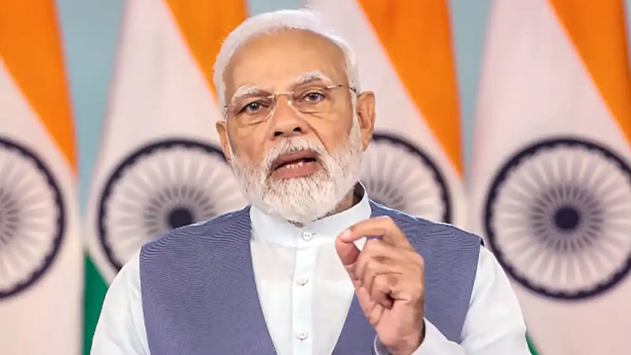 ఆరోగ్య రంగంలో అంతర్జాతీయ స్థాయి చొరవ.. దేశ ప్రజల ప్రయత్నాలకు ఒక ఉమ్మడి వేదికగా నిలుస్తుందని ప్రధాని మోదీ అన్నారు. అలాగే డిజిటల్ ఆవిష్కరణలు, వాటి విధానాలు సైతం ఇందుకు తోడ్పడతాయని చెప్పారు. ప్రజల ప్రయోజనాల కోసం ఆవిష్కరణలు ముందుకు రావాలని కోరారు. ఒకే పనికి వేరువేరుగా నిధుల వినియోగాన్ని నివారించేలా చర్యలు తీసుకునేందుకు అందరూ సహకరించాలని అన్నారు.