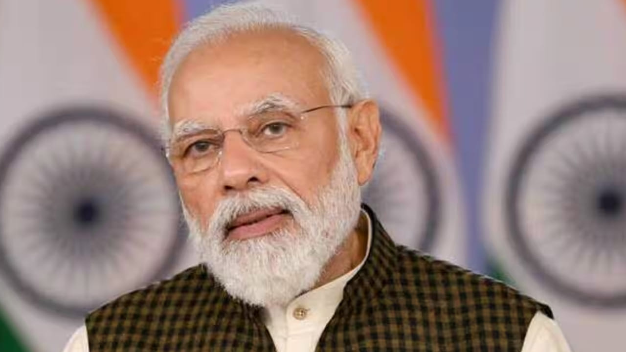 అలాగే సాంకేతిక లభ్యతను సులభతరం చేయడం వల్ల గ్లోబల్ సౌత్ దేశాల్లో ఆరోగ్య సేవల్లో ఉన్నటువంటి అంతరాయాన్ని పూడ్చే అవకాశం ఉంటుందని పేర్కొన్నారు. ‘నిక్షయ్ మిత్ర’ అనే కార్యక్రమం కింద ఇండియాలో దాదాపు 10 లక్షల మంది క్షయ రోగులను పౌరులు దత్తత తీసుకున్నారని చెప్పారు. 2030 సంవత్సరం నాటికి ప్రపంచ లక్ష్యానికి ముందుగానే భారత్లో టీబీ నిర్మూలిస్తామని పేర్కొన్నారు.