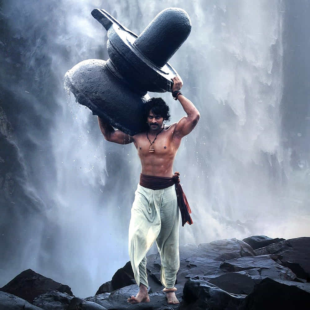 ఆ ఒరవడిని బాహుబలితోనూ కంటిన్యూ చేశారు జక్కన్న. ఉత్తమ సినిమా, ఉత్తమ స్పెషల్ ఎఫెక్ట్స్ కేటగిరీల్లో ఫస్ట్ పార్టు అవార్డు తెస్తే, రెండో భాగానికి మూడు అవార్డులు వరించాయి.
ఘాజీ సినిమాకు కూడా అదే ఏడాది అవార్డు వరించింది.