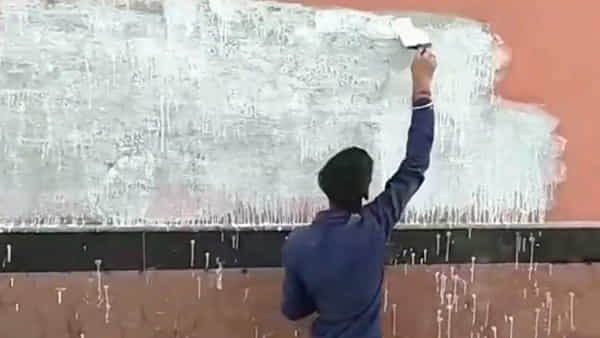 Khalistan Slogans: మెట్రోస్టేషన్లలో ఖలిస్తాన్ అనుకూల నినాదాలు.. ఢిల్లీలో ఖలిస్తాన్ వేర్పాటువాదుల అరాచకం..