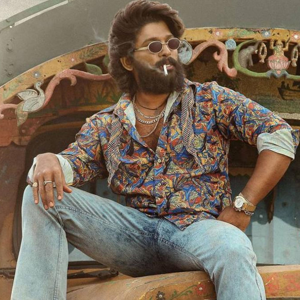 టాలీవుడ్‌లో నేషనల్‌ అవార్డు అందుకుంటున్న తొలి హీరోగా పేరు పదిలం చేసుకున్నారు ఐకాన్‌ స్టార్‌. అందుకే ఈ వీకెండ్‌ అద్దిరిపోయే పార్టీని అరేంజ్‌ చేస్తున్నారు.  ఇప్పటిదాకా ప్యాన్‌ ఇండియా లెవల్లో ప్రూవ్‌  చేసుకున్న తెలుగు హీరోలు ప్రభాస్‌, తారక్‌ అండ్‌ రామ్‌చరణ్‌. 