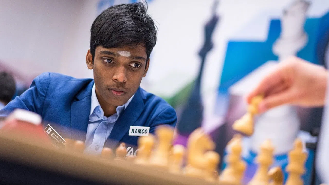 Chess World Cup 2023: ఫైనల్ చేరిన 18 ఏళ్ల భారత యువ సంచలనం.. ప్రపంచ నంబర్ 1తో పోటీకి రెడీ..