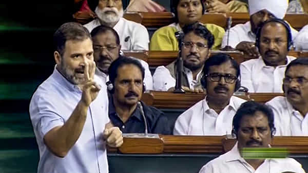 Rahul Gandhi Speech: లోక్సభలో రాహుల్ ప్రసంగం వెనుక స్క్రిప్ట్ ప్లే చేసింది ఎవరో తెలుసా.. ఆమె అంటూ ప్రచారం..