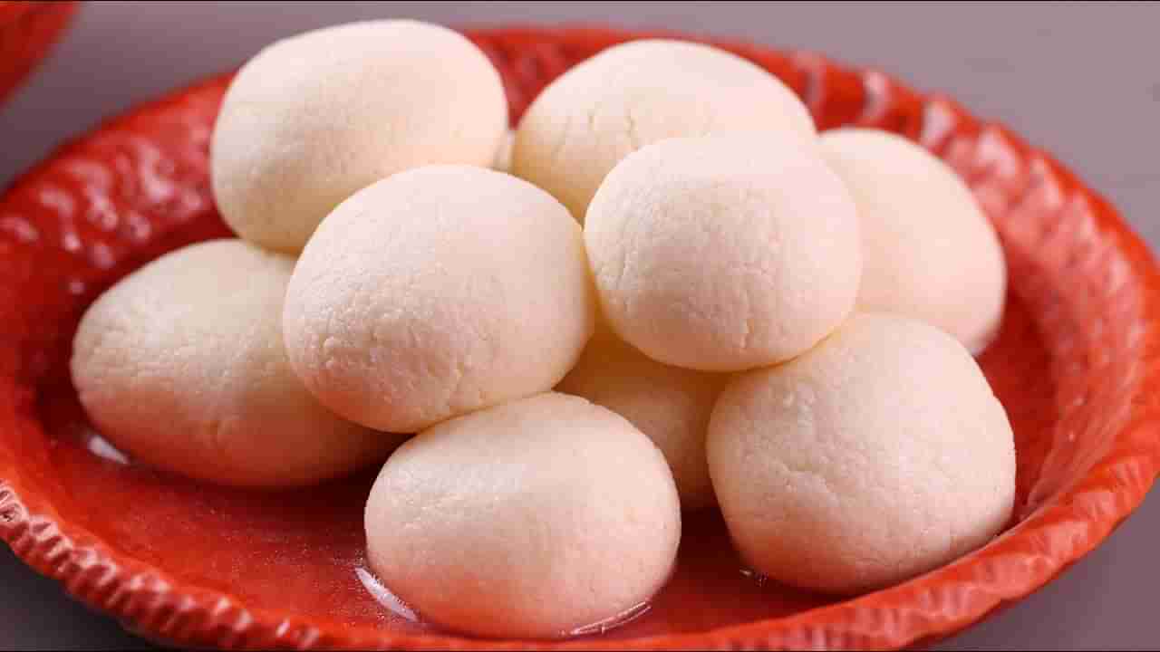 Rice Rasgulla: అన్నం మిగిలితే పడేస్తున్నారా.. ఇలా టేస్టీ రసగుల్లా చేసుకోవచ్చు!!