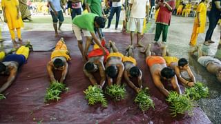 Viral Video: నడిరోడ్డుపై రెచ్చిపోయిన జంట.. బైక్‌పై దూసుకెళ్తూ తుపాకులు పట్టుకొని రచ్చ.. రంగంలోకి దిగిన పోలీసులు