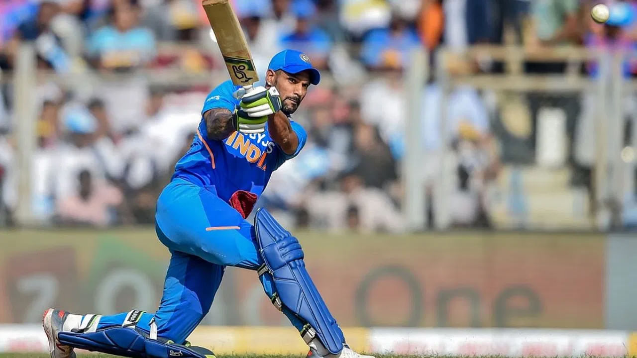 శిఖర్ ధావన్ 9645 పరుగులతో ఈ జాబితాలో మూడో స్థానంలో ఉన్నాడు.