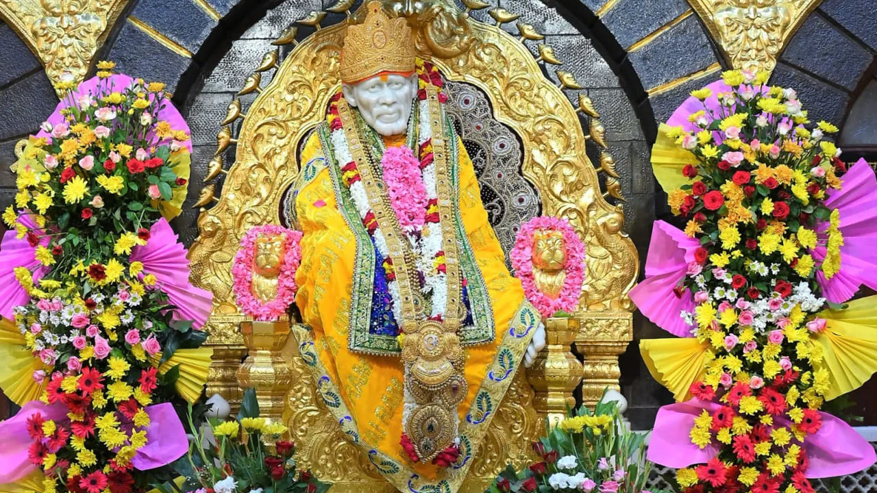 Sai Baba Puja Tips: గురువారం షిరిడీ సాయిబాబును ఇలా పూజించి చూడండి.. అనుగ్రహంతో కష్ట, నష్టాలు దూరం అవుతాయి.. | Thursday Puja Tips: Shirdi Sai Baba Puja Vidhi in Telugu | TV9 Telugu