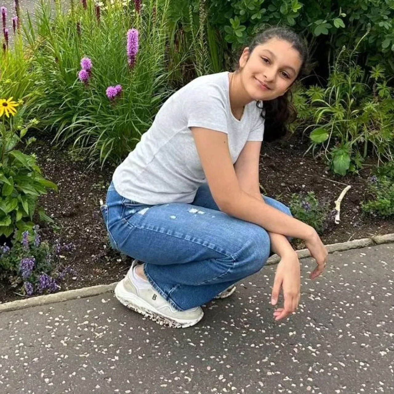 మహేష్‌ బాబు కుటుంబం ఇప్పుడు ఫారిన్‌ వెకేషన్‌లో ఉంది. ఇవాళ (ఆగస్టు9) మహేష్‌ బాబు పుట్టిన రోజు. ఈసారి ఫారిన్‌లోనే సూపర్‌ స్టార్‌ బర్త్‌ డే వేడుకలు జరగనున్నాయి. మహేష్‌తో పాటు భార్య నమ్రత కుమారుడు గౌతమ్‌, కుమార్తె సితార కూడా అక్కడే ఉంది.