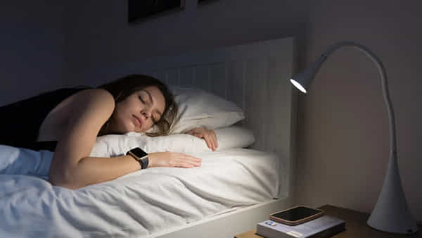 Tips for Happy Sleep: నిద్ర బాగా పట్టాలా.. అయితే నీటిలో ఈ నూనె వేసుకుని స్నానం చేయండి.. హాయిగా నిద్రపోండి!!