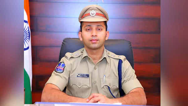 Telangana: అత్తమీద కోపానికి అల్లుడి బలి.. మహబూబాబాద్ ఎస్పీకి సడెన్ ట్రాన్స్ఫర్.. కారణమదేనా?