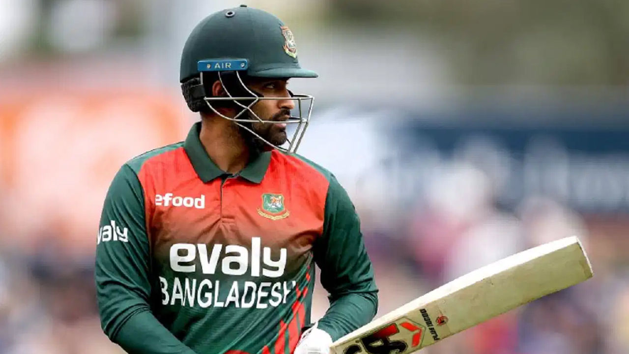 Asia Cup 2023, Tamim Iqbal: ఆసియా కప్-2023 ఈ ఏడాది పాకిస్థాన్, శ్రీలంకల ఆతిథ్యంలో జరగనుంది. ఈసారి వన్డే ఫార్మాట్‌లో ఈ టోర్నీ జరగనుంది. ఇదిలా ఉండగా, గురువారం నాడు మొత్తం టోర్నీ నుంచి నిష్క్రమిస్తున్నట్లు జట్టు కెప్టెన్ ప్రకటించడంతో క్రికెట్ అభిమానులకు పెద్ద షాక్ తగిలింది. ఆసియా కప్ ప్రారంభం కావడానికి ఇంకా కొద్ది సమయం మాత్రమే ఉంది. 