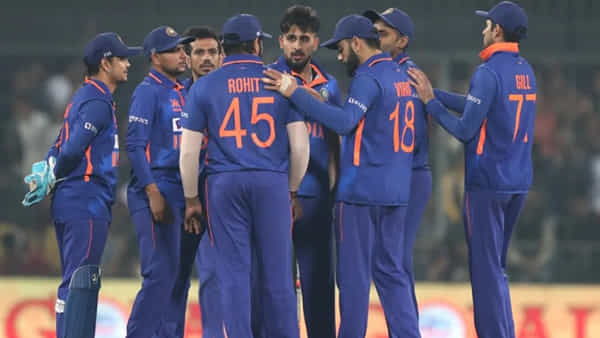 IND Vs WI: ఆసియా కప్నకు ముందుగా టీమిండియాలో భయం.. భయం.! కారణం ఆ ఇద్దరు ప్లేయర్సే..