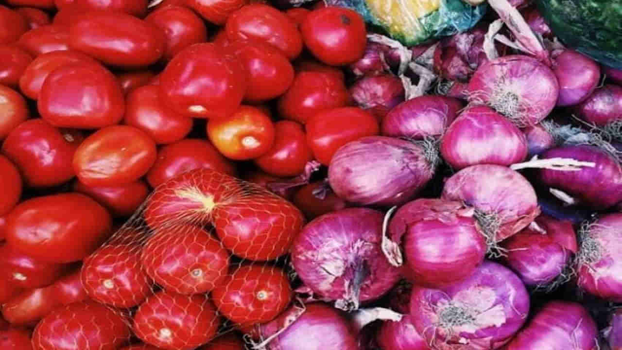 Tomato-Onion Price: ధరలు తగ్గే వరకు ప్రభుత్వం ద్వారా టమాట విక్రయం.. ఉల్లిపై ధరపై ప్రభుత్వం అలర్ట్‌