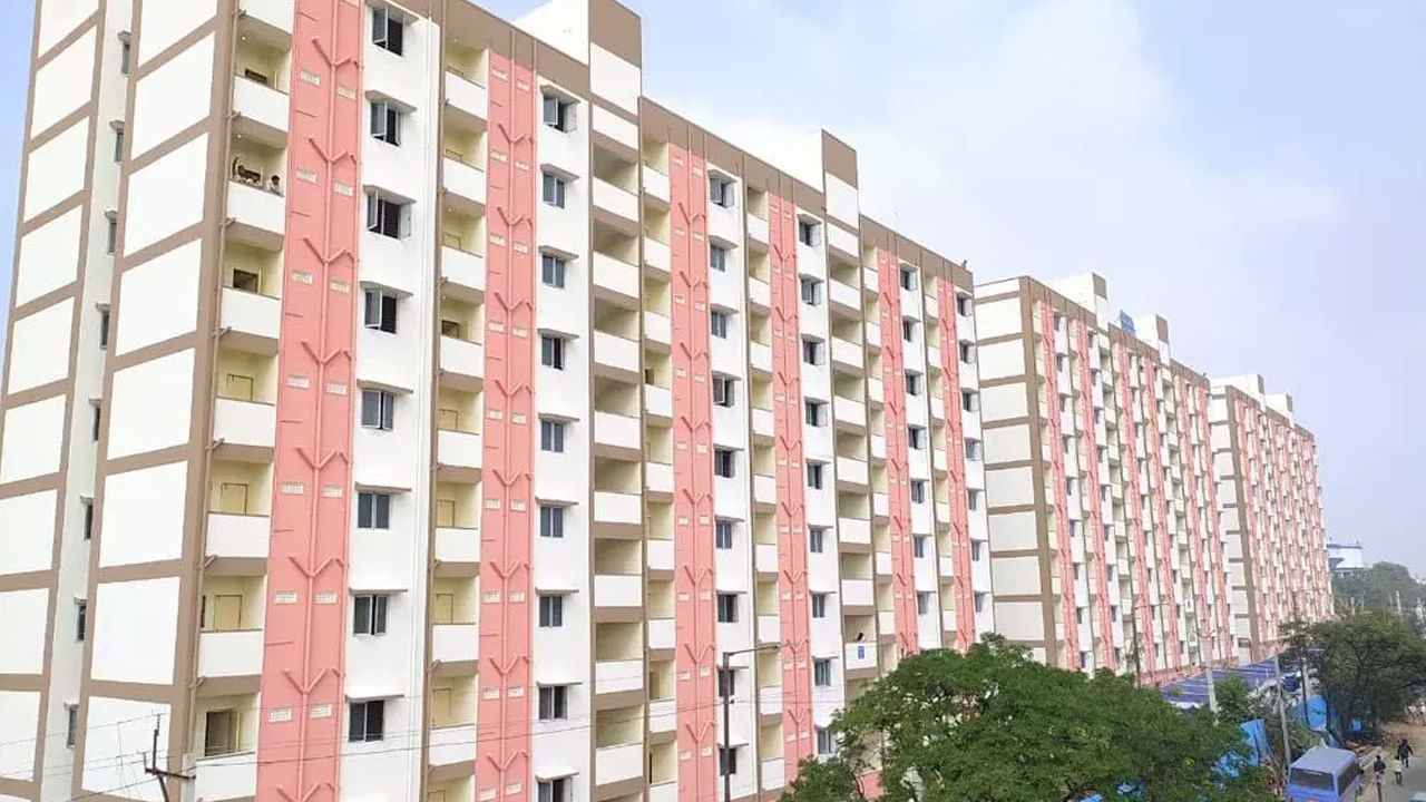 TS2BHK: గ్రేటర్ వాసులకు గుడ్ న్యూస్.. మరో వారంలో తొలి విడత డబుల్ బెడ్ రూం ఇళ్ల పంపిణీ..