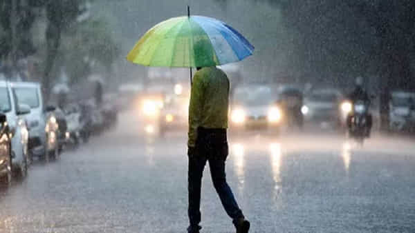 Weather: బంగాళాఖాతంలో బలపడిన అల్పపీడనం.. ఏపీ, తెలంగాణలో భారీ వర్ష సూచన!