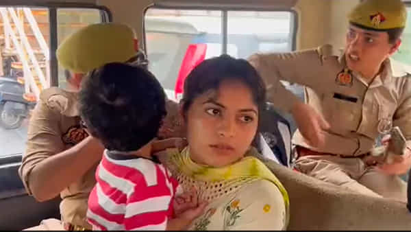 భర్త కోసం బంగ్లాదేశ్ నుంచి వచ్చిన మహిళకు షాక్.. సరిహద్దులు దాటిన ప్రేమకథలో కొత్త ట్విస్ట్..!