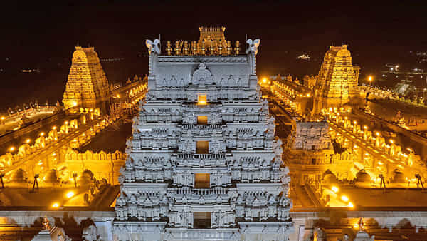 Yadadri Temple Pavithrotsavam: యాదాద్రిలో ఆలయ వార్షిక పవిత్రోత్సవాలు.. పలు సేవలు రద్దు..