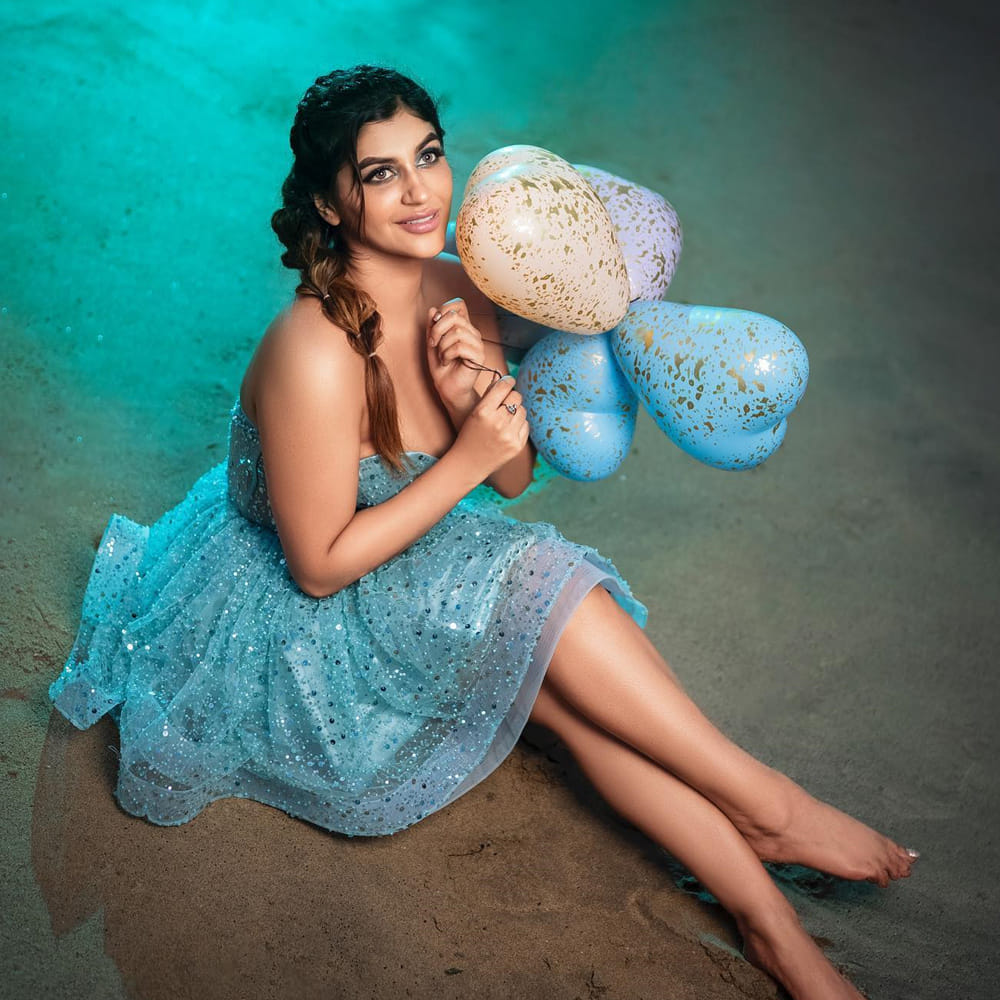 ఈ మూవీ ఆశించిన స్థాయిలో సక్సెస్ కాలేదు కాబట్టి టాలీవుడ్లో ఈమెకు ఆఫర్లు రాలేదు. ఇదిలా ఉండగా.. 2021 జూలై 25న యషికాకి భయంకరమైన యాక్సిడెంట్‌ జరిగింది. 