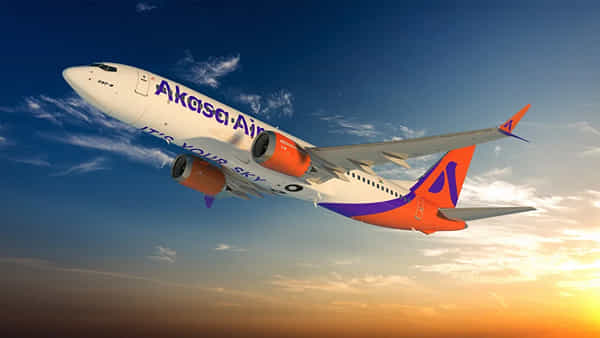 Akasa Air: 43 మంది పైలట్లు రాజీనామా.. మూసివేత దిశగా ఎయిర్లైన్.. కారణం ఏంటంటే..