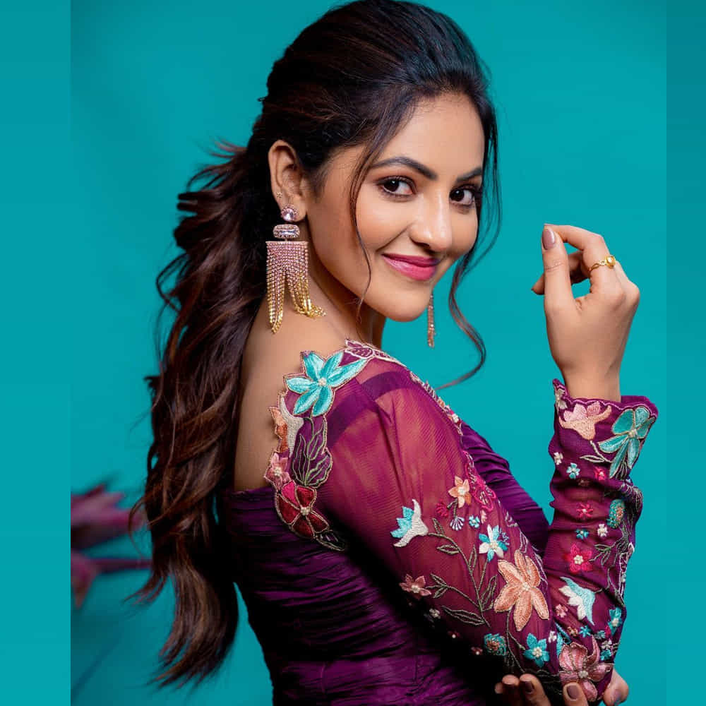 తన అభిప్రాయం ప్రకారం పెళ్లి తర్వాతే లైంగికరమైన రిలేషన్ షిప్ ఉత్తమమని... అది మన ఆచార వ్యవహారాలు, సంస్కృతికి అద్దం పడుతోందని చెప్పుకొచ్చింది. లివ్ ఇన్ రిలేషన్ షిప్స్ వల్ల ఈ మధ్య కాలంలో చాలా మార్పులు వచ్చాయి.