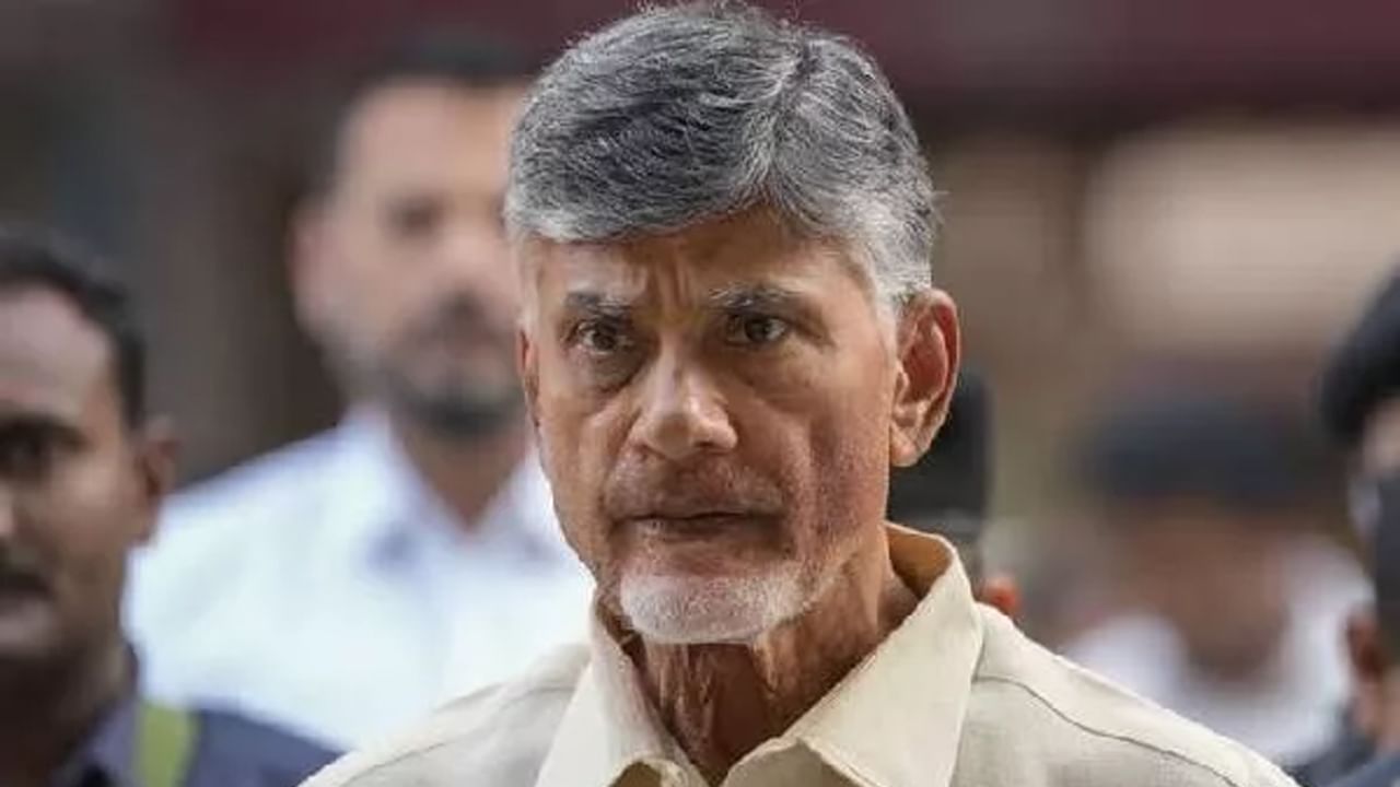 Chandrababu Arrest: ‘అక్రమాలకు పాల్పడ్డారు’.. చంద్రబాబు ముందస్తు బెయిల్‌ పిటిషన్‌పై రేపు విచారణ..