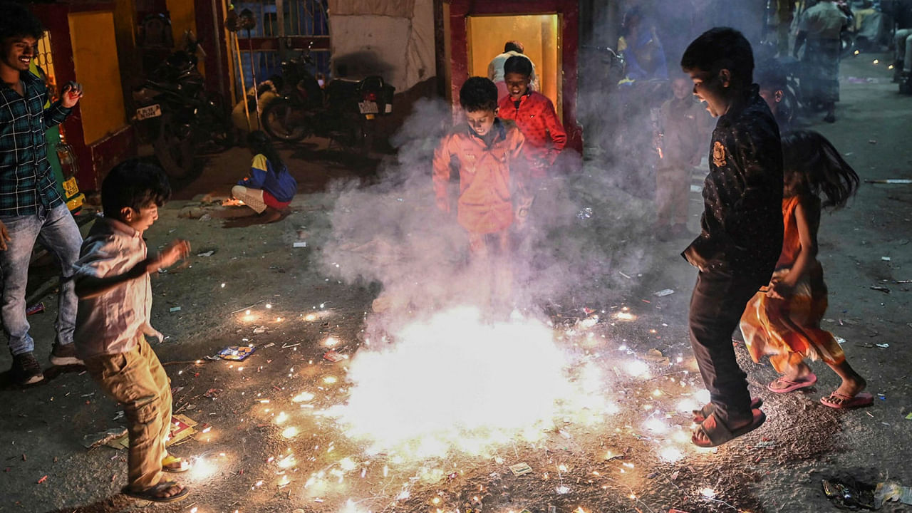 Diwali Crackers: ఈ ఏడాది కూడా ఆ రాష్ట్రంలో దీపావళికి బాణాసంచా కాల్చడంపై నిషేధం.. గాలి కాలుష్య నివారణ కోసమే అంటూ ప్రకటన..