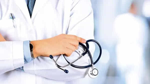 Medical Students: భారతీయ వైద్య విద్యార్థులకు శుభవార్త.. ఇకనుంచి అక్కడ కూడా ప్రాక్టీస్ చేయొచ్చు