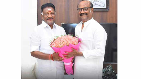 Tamil Nadu: తమిళ రాజకీయాల్లో మళ్లీ తలైవా.. రజనీకాంత్ మద్దతు ఆ పార్టీకేనా..?