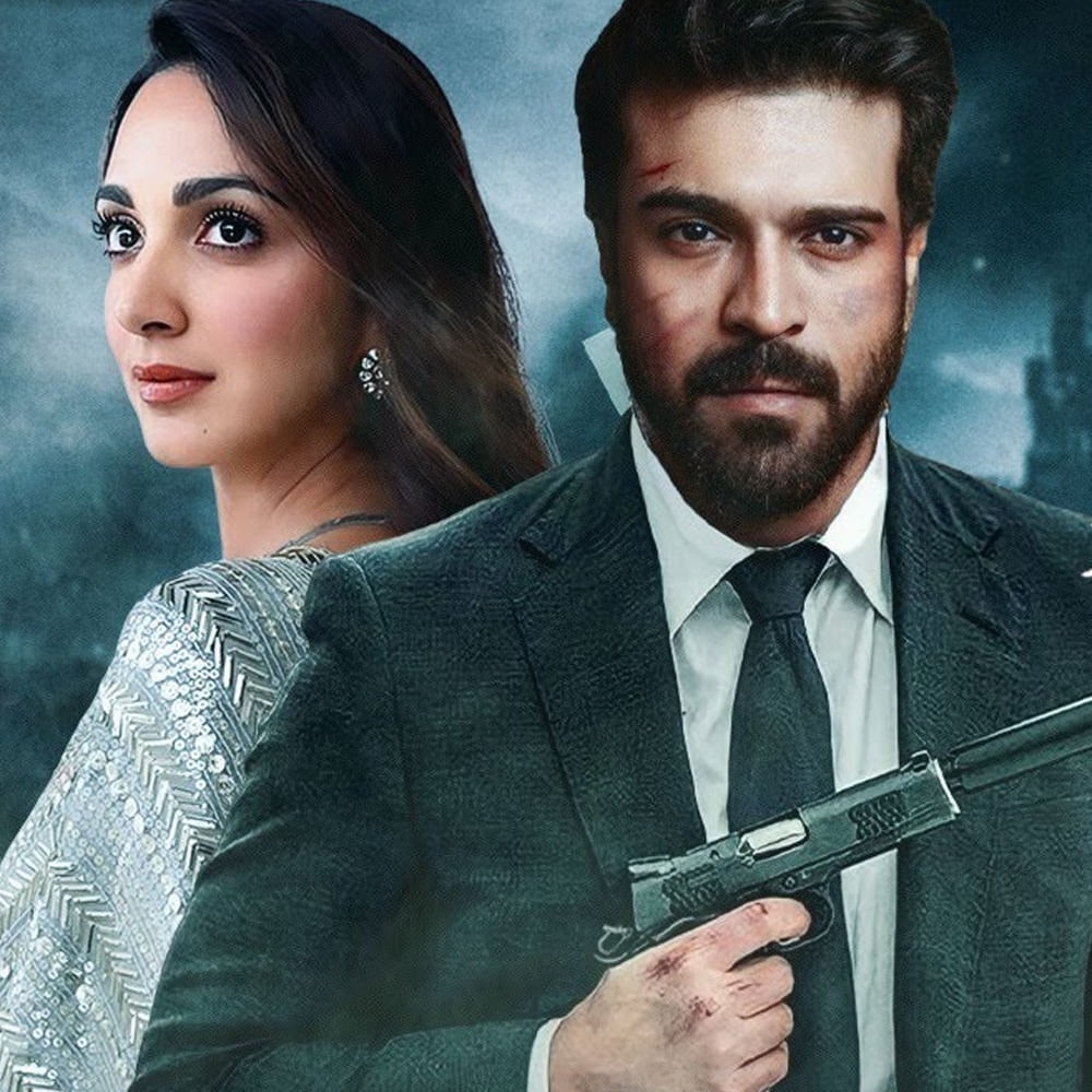 ఈ సినిమా సెట్స్‌పైకి వచ్చిన ఈ రెండేళ్లలో చాలా లొకేషన్ వీడియోలు కూడా లీకయ్యాయి. ఈ విషయంపై చిత్రయూనిట్ సీరియస్‌గానే ఉన్నారు. వీళ్లపై క్రిమినల్ కేసు ఫైల్ చేసారు. మామూలుగానే లొకేషన్‌లో శంకర్ చాలా స్ట్రిక్ట్‌గా ఉంటారు. కానీ ఎందుకో మరి గేమ్ ఛేంజర్ విషయంలో మాత్రం ముందు నుంచి లీకులు ఇబ్బంది పెడుతూనే ఉన్నాయి. 