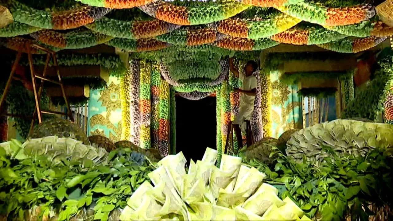 22 సీసీటీవీల ఏర్పాటు, గన్ మ్యాన్, సెక్యూరిటీ, ట్రస్టు సభ్యులు భక్తులను నిరంతరం తనిఖీ చేస్తున్నారు. చంద్రయాన్ - 3, జై కర్ణాటక, జై జవాన్ జై కిసాన్, మేరా భారత్ మహాన్ థీమ్ స్వీకరించబడింది.ఈ అలంకరణను ఆలయ నిర్వాహక మండలి సభ్యులు, 150 మందికి పైగా చేశారు.