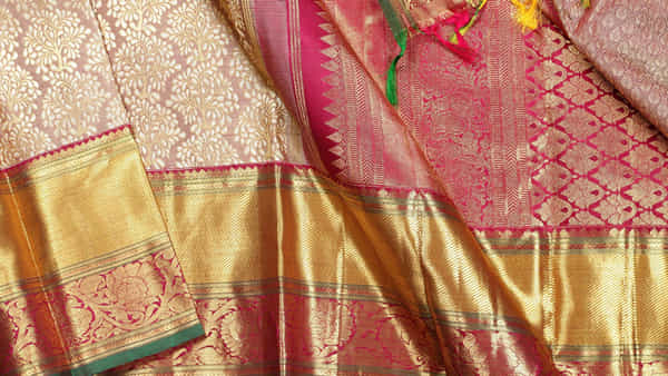 Kanjivaram Sarees: కంజీవరం చీర నిజమైనదో లేదా నకిలీదో ఇలా గుర్తించండి.. చాలా సింపుల్..