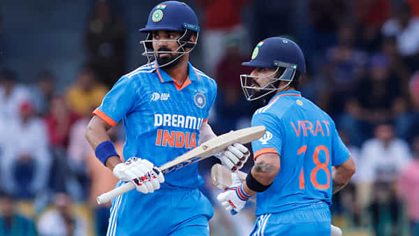 Ind Vs Pak: పాక్పై మాస్టర్ క్లాస్ ఇన్నింగ్స్.. భారీ రికార్డులను సృష్టించిన కోహ్లీ-రాహుల్ జోడీ..