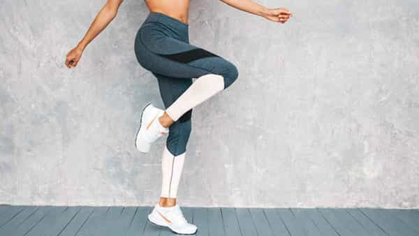 Leggings and Tight Jeans Side Effects: లెగ్గిన్స్, టైట్ జీన్స్ ధరిస్తున్నారా?.. వాటితో ఎన్ని సమస్యలు వస్తున్నాయో మీకు తెలుసా?