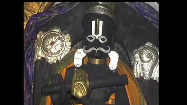 Lord SriKrishna: దొంగిలించి తెచ్చిన కన్నయ్య విగ్రహం గుర్తుపట్టకుండా మీసాలు.. కోరిన కోర్కెలు తీర్చే కృష్ణుడి గుడి ఎక్కడుందంటే..