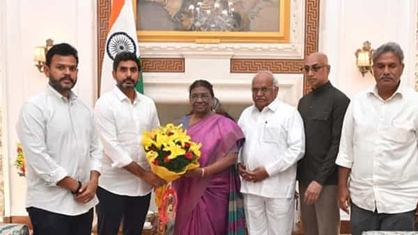 Chandrababu Naidu arrest: చంద్రబాబు నాయుడు అరెస్ట్పై జోక్యం చేసుకోండి.. రాష్ట్రపతిని కలిసిన నారా లోకేష్..