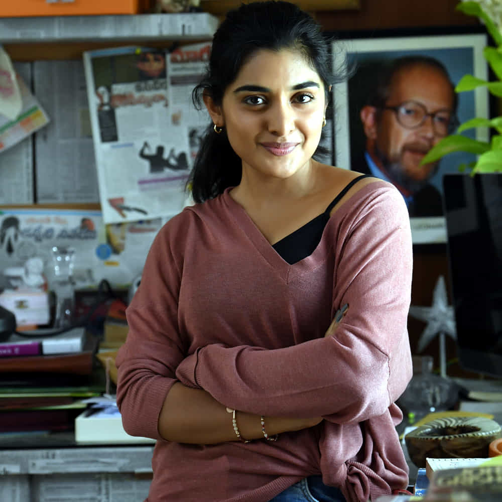 తెలుగులో విరాటపర్వం తర్వాత పల్లవి... ఏ సినిమాకూ సైన్ చేయలేదు. అంటే, ఆమె ఎక్స్ పెక్ట్ చేసే రేంజ్లో టాలీవుడ్ మేకర్స్ కథలు సిద్ధం చేయట్లేదని అనుకోవాల్సిందేనా? సాయిపల్లవి కైండ్ ఆఫ్ మూవీస్నే ఫాలో అవుతారు నివేదా థామస్.