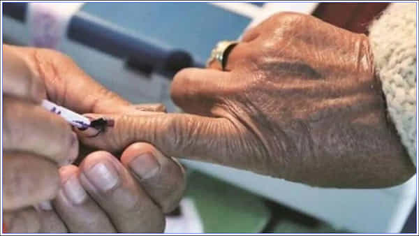 Fact Check: ఓటు వేయనందుకు మీ బ్యాంకు ఖాతా నుంచి రూ.350 కట్ అవుతాయా? నిజమెంత..?