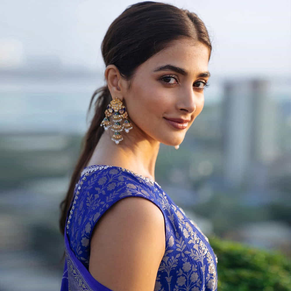 లైఫ్ అంటే మినిమమ్ ఇట్టా ఉండాలా అనేంత సక్సెస్ చూశారు పూజా హెగ్డే. కోవిడ్ టైమ్లోనూ బంపర్ హిట్ అనిపించుకున్న భామ ఇప్పుడు మాత్రం... ఇంకో రేంజ్ హిట్ కోసం వెయిట్ చేస్తున్నారు.