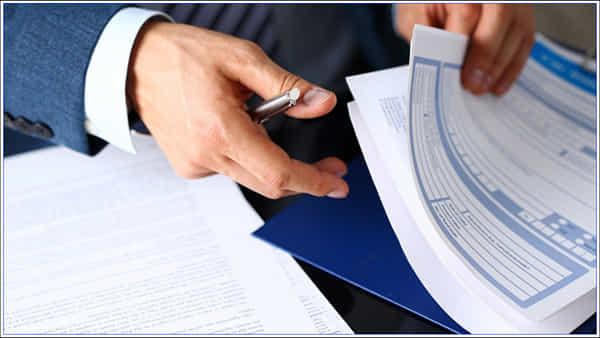 Property Documents: లోన్ తీర్చిన నెల రోజుల్లో బ్యాంక్ ఆస్తి పేపర్లు తిరిగి ఇవ్వాల్సిందే