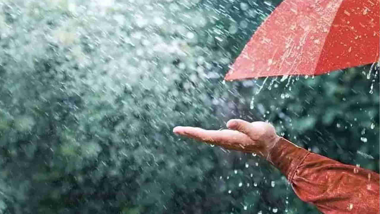 Rains Alert: బంగాళాఖాతంలో అల్పపీడనం.. తీరం వెంబడి ఈదురు గాలులు.. మూడు రోజులు భారీ వర్షాలు కురిసే అవకాశం..