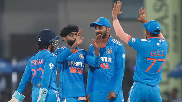 IND vs AUS: వన్డే ఫార్మాట్లో టీమిండియా భారీ రికార్డ్.. ప్రపంచంలోనే తొలి జట్టుగా సరికొత్త చరిత్ర.. అదేంటంటే?