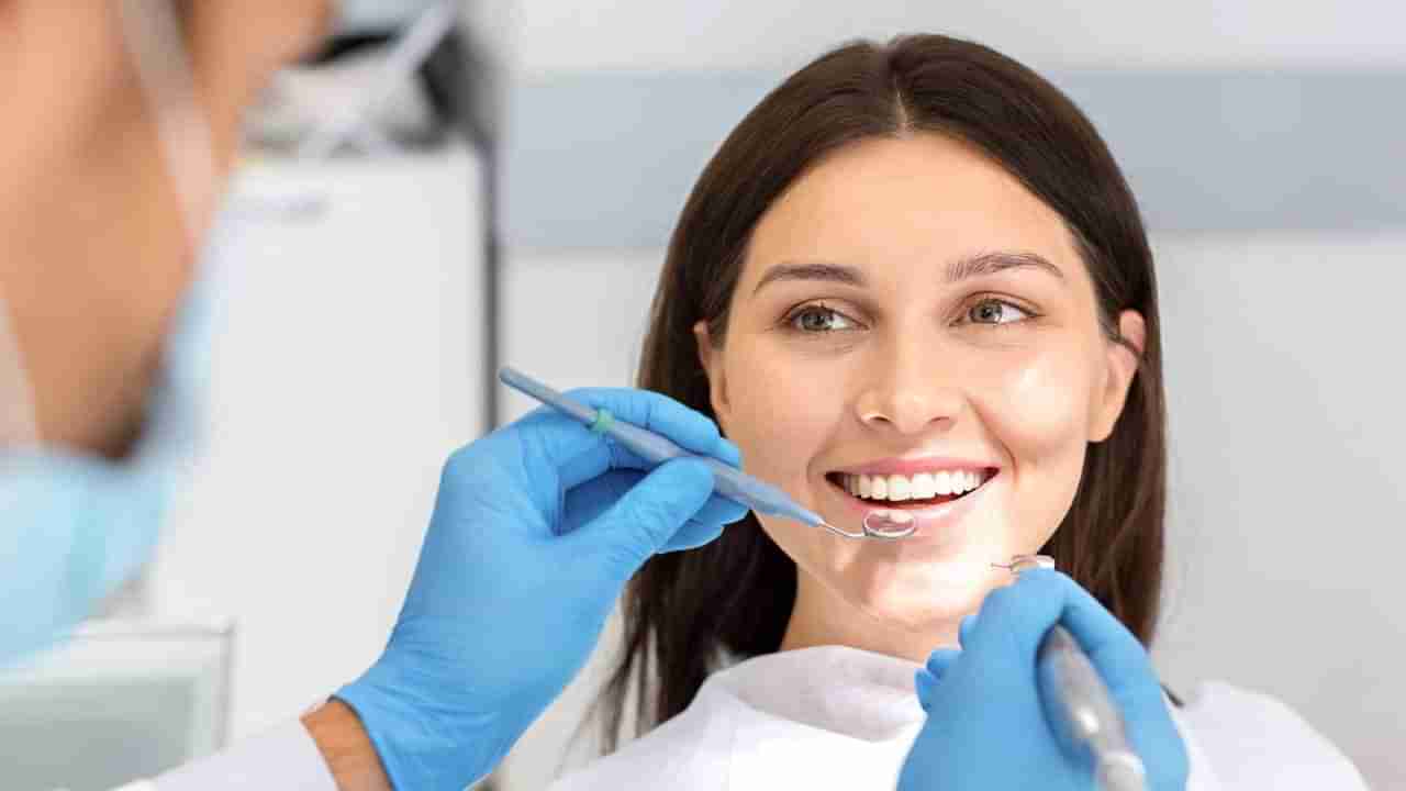 Teeth Care: పళ్ల సమస్యలతో ఇబ్బందులు పడుతున్నారా.. అయితే వీటిని తీసుకుంటే చాలా మంచిది!