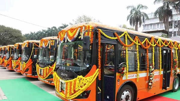 Tirupati: తిరుమల వాసులకు శుభవార్త.. అందుబాటులోకి రానున్న ఎలక్ట్రిక్ డబుల్ డెక్కర్ బస్సు..