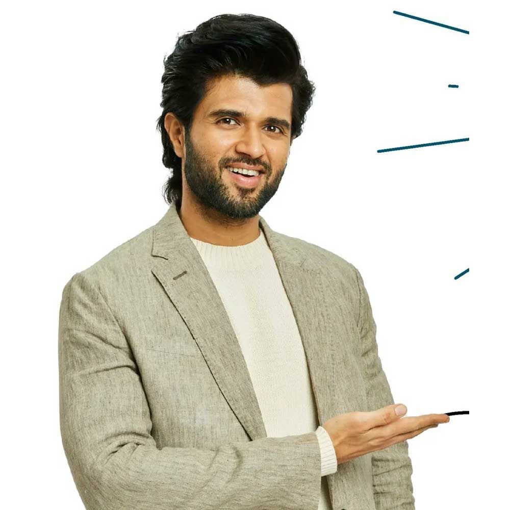 రామ్ చరణ్, విజయ్ దేవరకొండ లాంటి హీరోల చేతుల్లోను అరడజన్ బ్రాండింగ్స్ ఉన్నాయి. మొత్తానికి మన హీరోలు సినిమాలతో పాటు యాడ్స్‌లోనూ కుమ్మేస్తున్నారు.