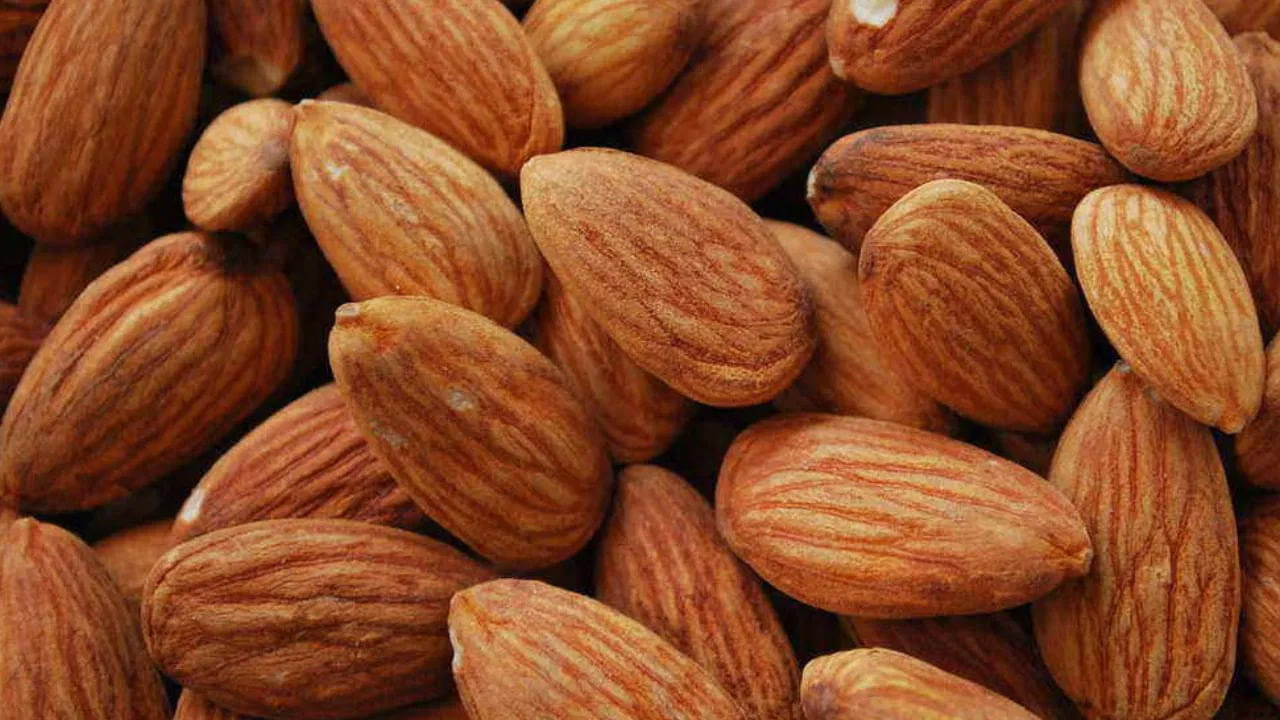 అధిక పిండిపదార్థాలుండే ఆహారానికి బదులుగా వీటిని తీసుకుని బరువును నియంత్రించుకోవచ్చు. దీనిలోని విటమిన్-ఇ చర్మంలోని కొల్లాజెన్ను రక్షించి యవ్వనంగా ఉండేలా చేస్తుంది. జుట్టు సమస్యలను కూడా తగ్గిస్తుంది.