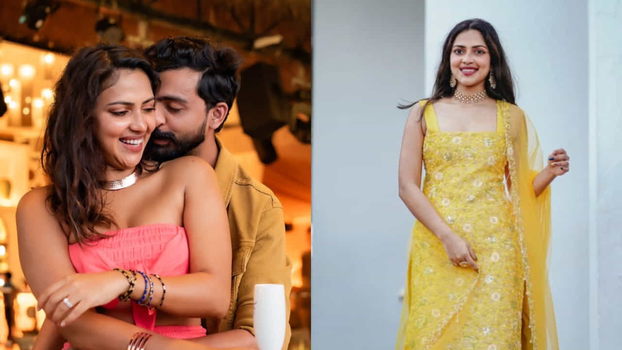 అమలా పాల్ త్వరలోనే పెళ్లి చేసుకోబోతున్నారు. తాజాగా ఈ బ్యూటీ పెళ్లిపై క్లారిటీ వచ్చింది. తన బాయ్ ఫ్రెండ్ ప్రపోజల్ను అందరిముందు ముద్దు పెట్టి మరీ యాక్సెప్ట్ చేసారు అమలా పాల్. ఈ వీడియో సోషల్ మీడియాలో వైరల్ అవుతుందిప్పుడు. అమలా పాల్కు ఇదివరకే తమిళ దర్శకుడు ఏఎల్ విజయ్తో పెళ్లైంది. మూడేళ్ళు కలిసున్నాక.. 2017లో విడాకులు తీసుకున్నారు. తర్వాత విజయ్ మరో పెళ్లి చేసుకున్నారు కానీ అమలా సింగిల్గానే ఉండిపోయారు.