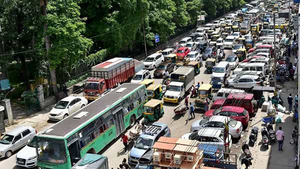 Congestion Tax: పన్ను పడుద్ది! ఆ సిటీలో కొత్తగా రద్దీ ట్యాక్స్.. ట్రాఫిక్ సమయంలో అటు వెళ్లాలంటే తప్పదు మరీ..