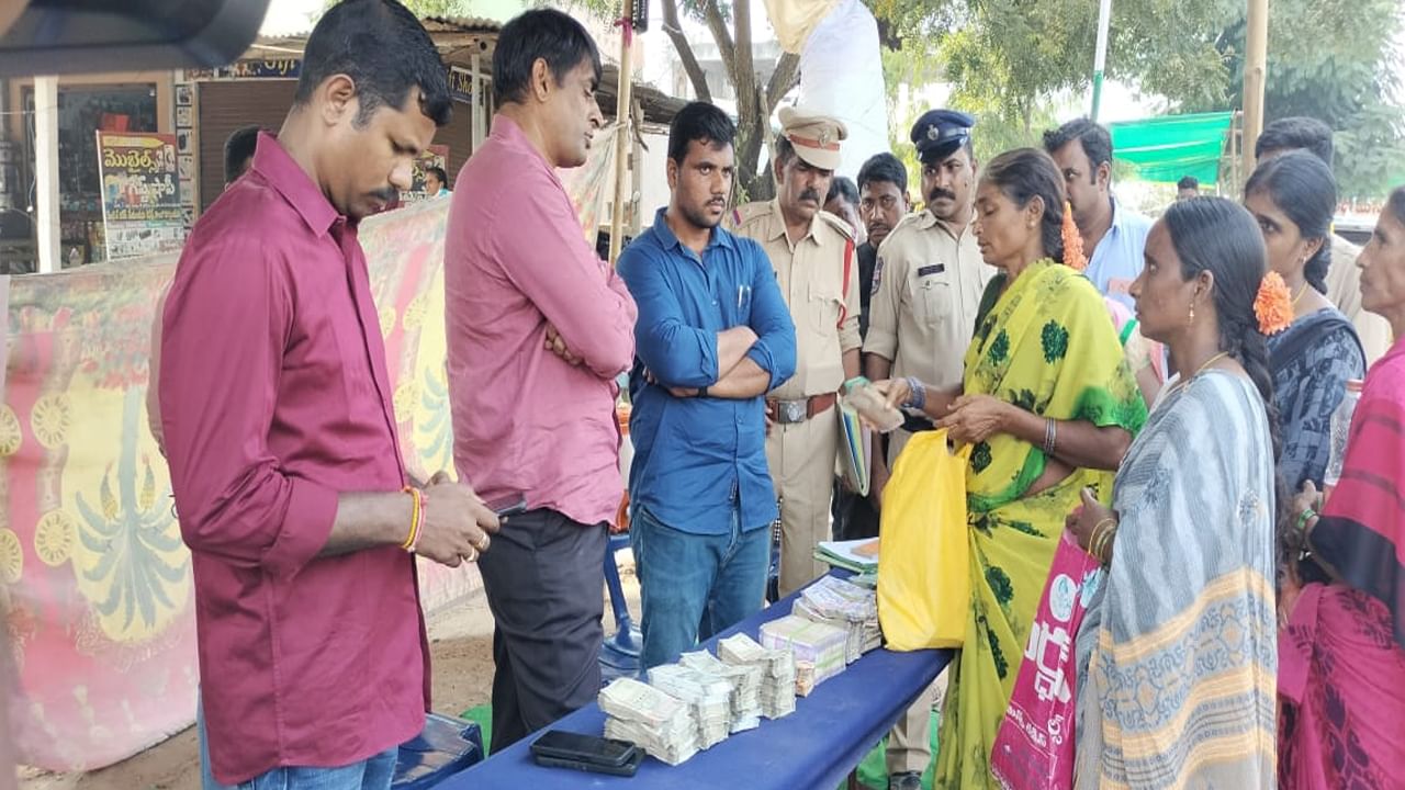 Telangana: అమల్లోకి ఎన్నికల కోడ్.. సామాన్యులకు గుండెపోటు తెప్పిస్తున్న ఈసీ నిబంధనలు..