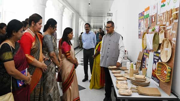 Environment Wok Shop: ప్లాస్టిక్ వినియోగాన్ని నిషేధించి.. భూమిని కాపాడుకొందాం.. ప్రభుత్వ ప్రధాన కార్యదర్శి పిలుపు